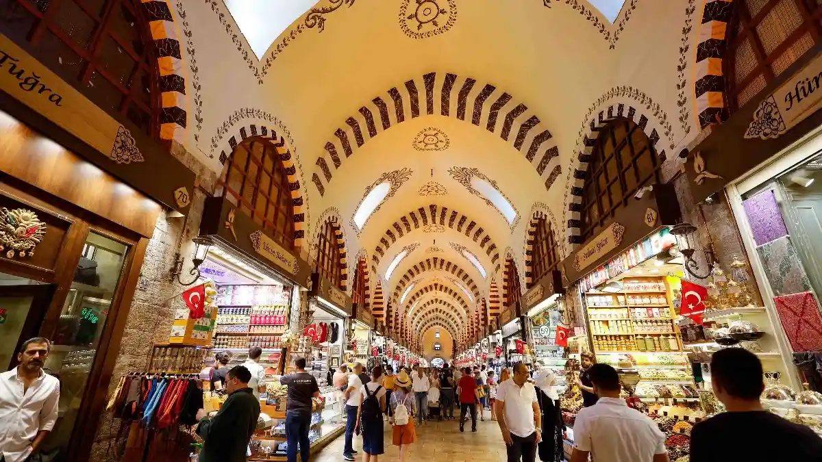 جولة أسواق تقليدية